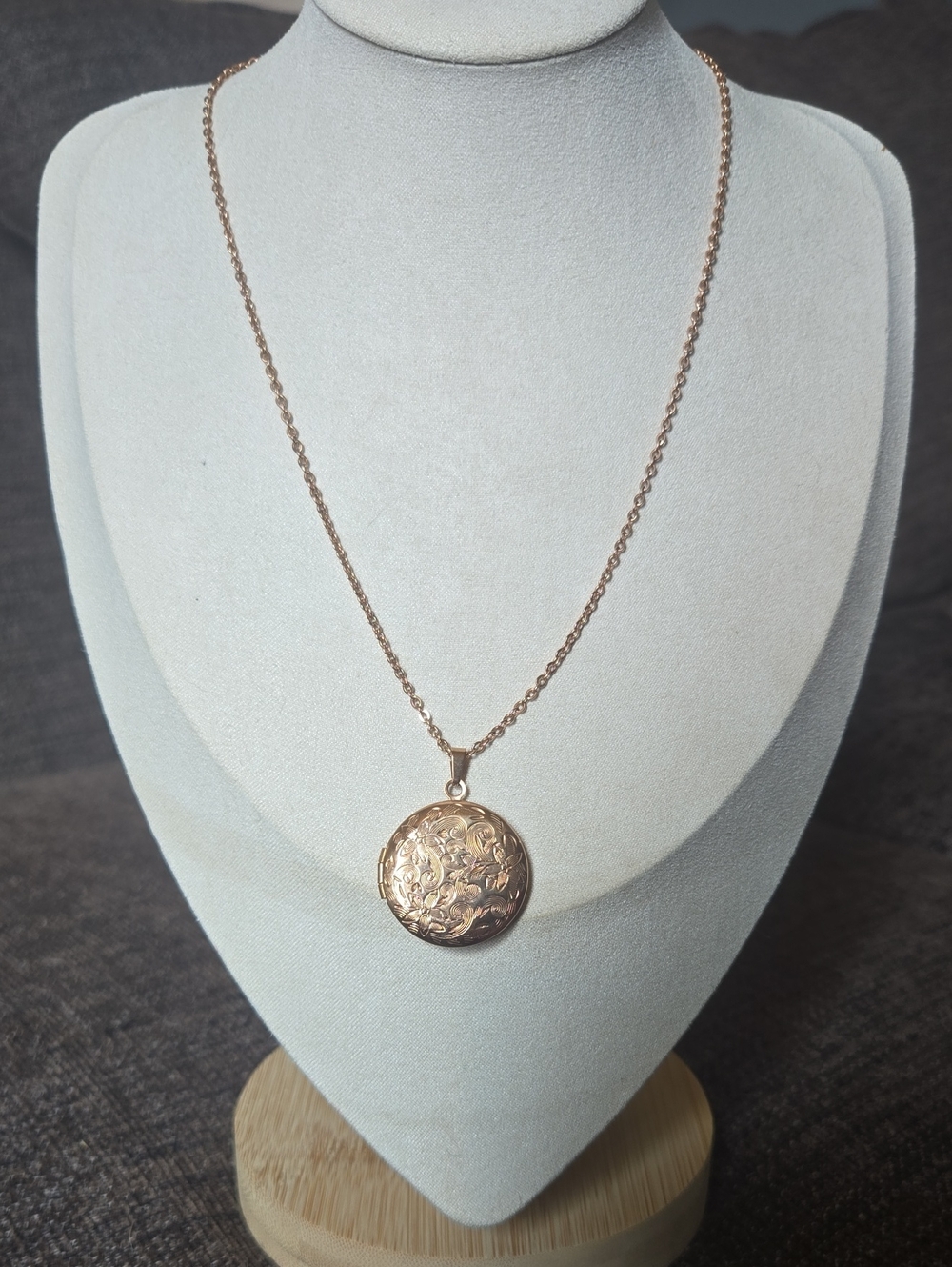 Vintage Floral Engraved Rose Gold Locket Necklace Boho